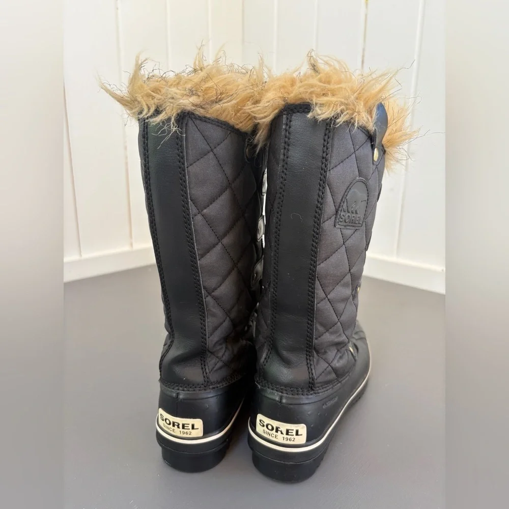 Sorel Tofino II Waterproof Winter Boots – Faux Fur Lined – Size 9.5